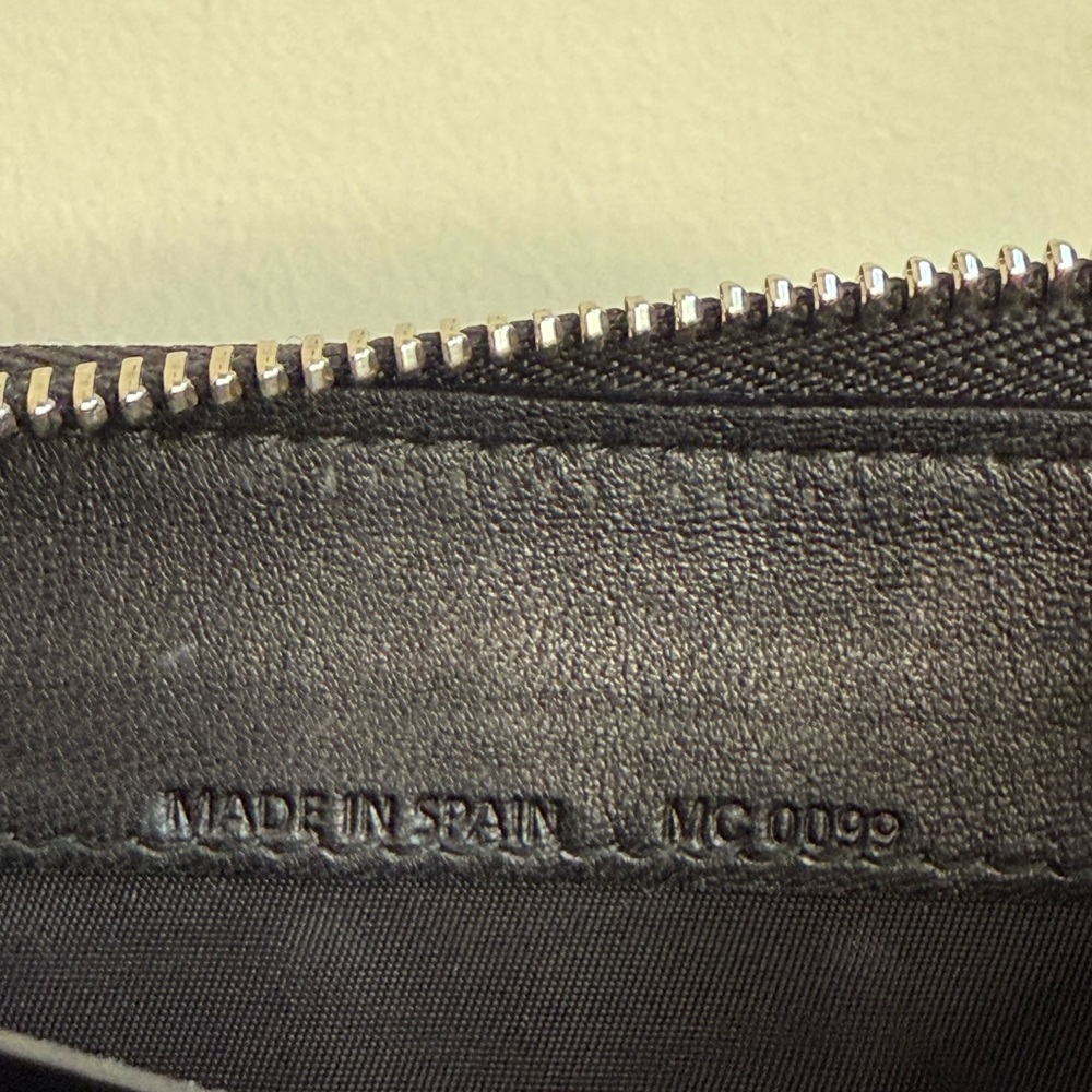 Christian Dior Trotter Oblique Enamel Patent Leather Zip Around Long Wallet - Picture 9 of 9